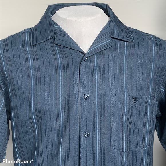 Haggar Button Down Patterned Shirt Short Sleeve - Picture 2 of 6